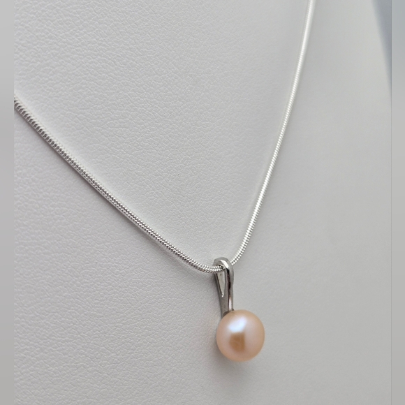 Freshwater Pink Real Pearl Necklace 18” Silver Plated Snake Chain NWOT - Picture 4 of 10